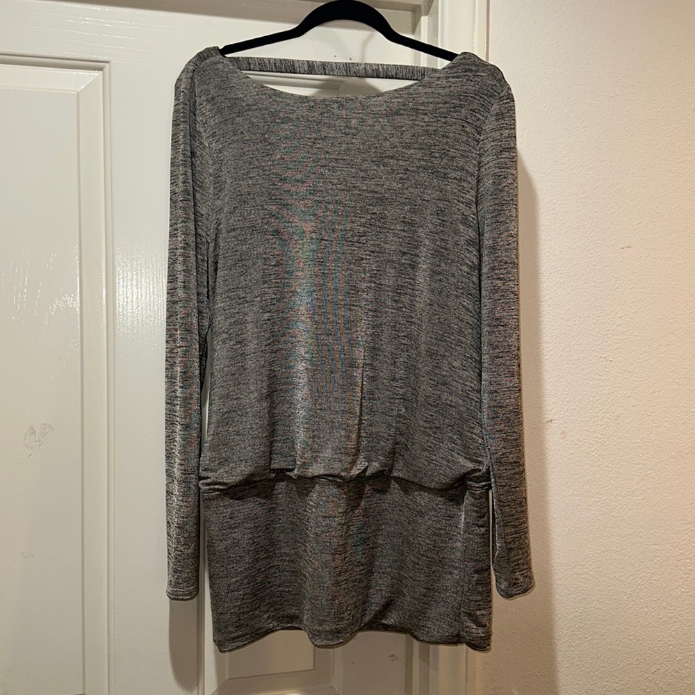 WHITE HOUSE BLACK MARKET gorgeous top! Never worn